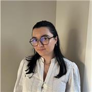 Etudiante en troisième année de droit, j'aime être au service des autres !